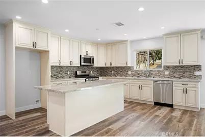 8600 Bluffdale Drive, Los Angeles, CA 91352 - Photo 11