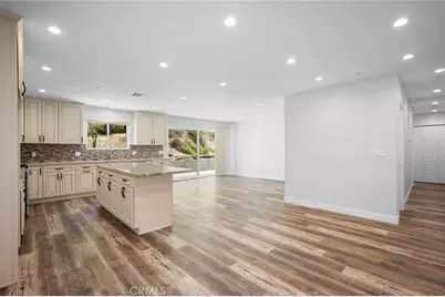 8600 Bluffdale Drive, Los Angeles, CA 91352 - Photo 7