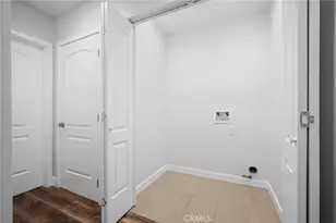 8600 Bluffdale Dr, Los Angeles, CA 91352 - Photo 25