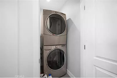 8600 Bluffdale Drive, Los Angeles, CA 91352 - Photo 49