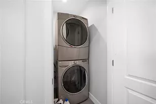 8600 Bluffdale Dr, Los Angeles, CA 91352 - Photo 49