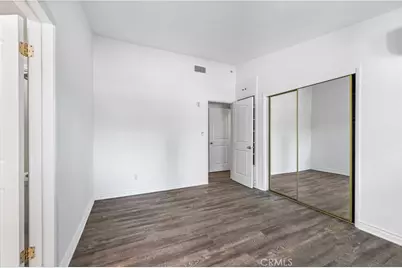 23151 Bigler Street, Woodland Hills, CA 91364 - Photo 35