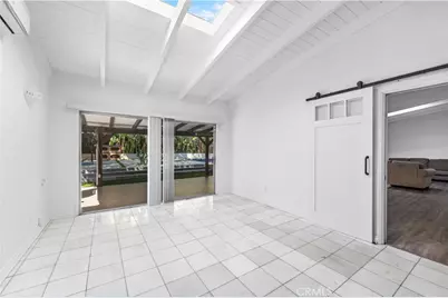 23151 Bigler Street, Woodland Hills, CA 91364 - Photo 17