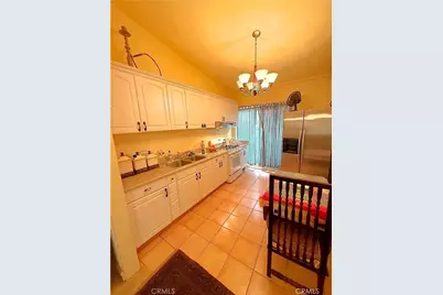 529 Naranja Drive, Glendale, CA 91206 - Photo 5