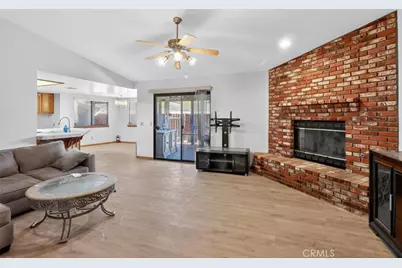 18539 Symeron Road, Apple Valley, CA 92307 - Photo 11