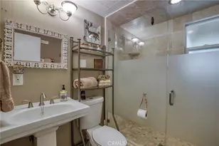 875 Brentwood Dr, Lake Arrowhead, CA 92352 - Photo 9