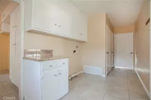 14230 Calahan, Panorama City, CA 91402 - Photo 37