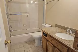 7754 Via Rosa Maria, Burbank, CA 91504 - Photo 9