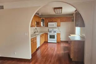 7754 Via Rosa Maria, Burbank, CA 91504 - Photo 5