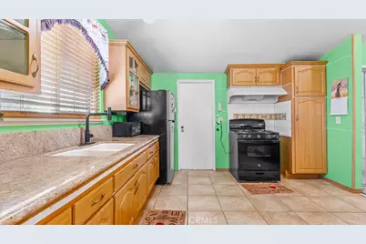 19230 Nearbrook Street, Canyon Country, CA 91351 - Photo 17