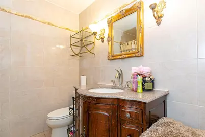 1748 N Kenmore Avenue #203, Los Angeles, CA 90027 - Photo 21