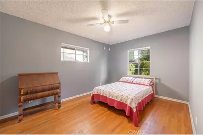 15815 Bassett Street, Lake Balboa, CA 91406 - Photo 7