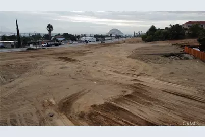 18661 5th, Bloomington, CA 92316 - Photo 9