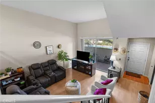 19545 Sherman Way, Reseda, CA 91335 - Photo 7