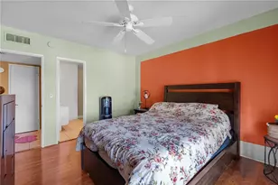 19545 Sherman Way, Reseda, CA 91335 - Photo 17