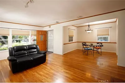 6903 Halbrent Avenue, Van Nuys, CA 91405 - Photo 5