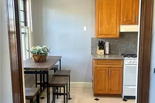 2121 James M Wood Blvd, Los Angeles, CA 90006 - Photo 9