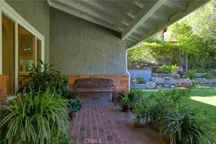 29846 Triunfo Dr, Agoura Hills, CA 91301 - Photo 7