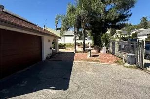 13765 Algranti, Sylmar, CA 91342 - Photo 3