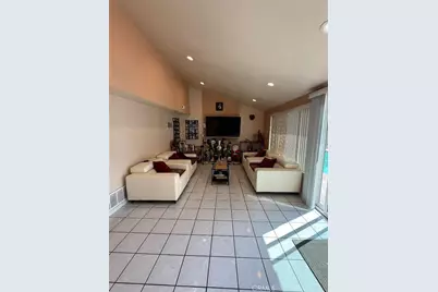 13765 Algranti, Sylmar, CA 91342 - Photo 11