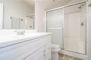 13765 Algranti, Sylmar, CA 91342 - Photo 29