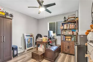 26971 Flo Ln, Canyon Country, CA 91351 - Photo 23