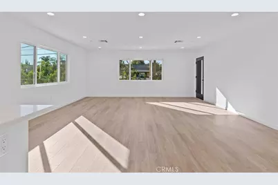 6842 Cedros Avenue, Van Nuys, CA 91405 - Photo 9