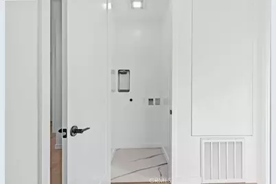 6842 Cedros Avenue, Van Nuys, CA 91405 - Photo 65