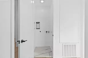 6842 Cedros Ave, Van Nuys, CA 91405 - Photo 65