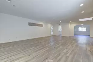 20264 Lassen St, Chatsworth, CA 91311 - Photo 13