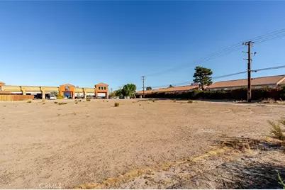 15403 Bear Valley, Hesperia, CA 92345 - Photo 19