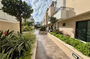 2428 E Del Mar Blvd, Pasadena, CA 91107 - Photo 17