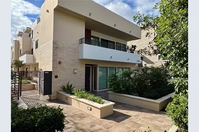 2428 E Del Mar Boulevard #101, Pasadena, CA 91107 - Photo 1