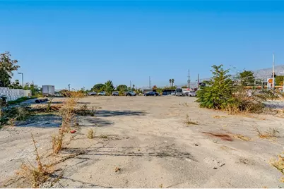 7636 Foothill Boulevard, Tujunga, CA 91042 - Photo 9