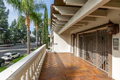 17115 Chatsworth, Granada Hills, CA 91344 - Photo 9