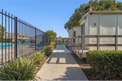 9824 Via Sonoma, Cypress, CA 90630 - Photo 43