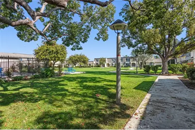 9824 Via Sonoma, Cypress, CA 90630 - Photo 49