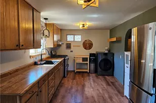 1317 Leisure Ln, Outside Area (Inside Ca), CA 93225 - Photo 11