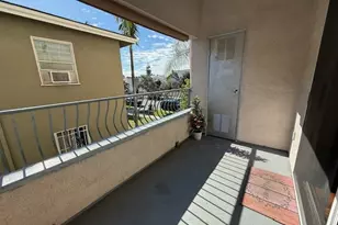 332 S Serrano Ave, Los Angeles, CA 90020 - Photo 9