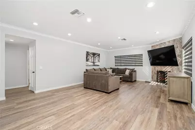 13001 Debby Street, Los Angeles, CA 91401 - Photo 5