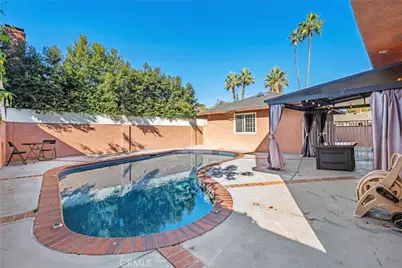 13001 Debby Street, Los Angeles, CA 91401 - Photo 25