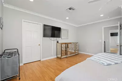 13001 Debby Street, Los Angeles, CA 91401 - Photo 19