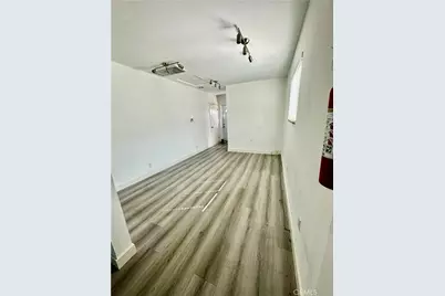 1243 1/2 West Glenoaks Blvd, Glendale, CA 91201 - Photo 3