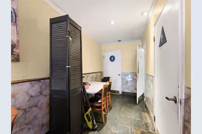 138 N San Fernando Boulevard, Burbank, CA 91502 - Photo 11