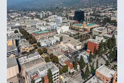 138 N San Fernando Boulevard, Burbank, CA 91502 - Photo 23