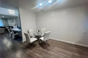 7301 Lennox Ave, Van Nuys, CA 91405 - Photo 13