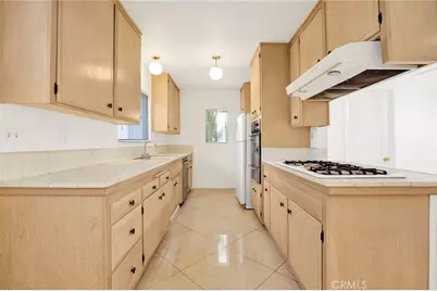 15901 Lassen Street, North Hills, CA 91343 - Photo 9