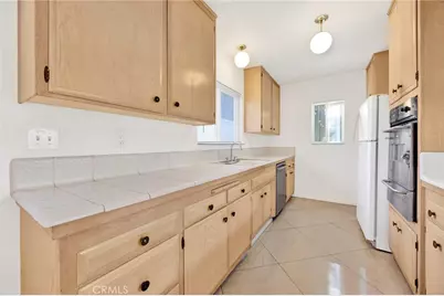 15901 Lassen Street, North Hills, CA 91343 - Photo 11