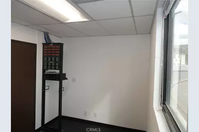 3500 N San Fernando Boulevard, Burbank, CA 91505 - Photo 19