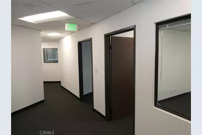 3500 N San Fernando Boulevard, Burbank, CA 91505 - Photo 17